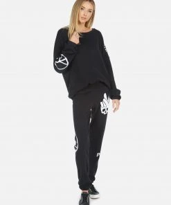 Lauren Moshi Sierra Skull Peace Hand