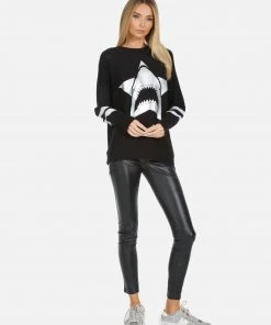 Lauren Moshi Halsey Star Shark 6 Lauren Moshi Halsey Star Shark