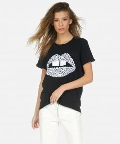 Lauren Moshi Edda Skull Lip Short Sleeve