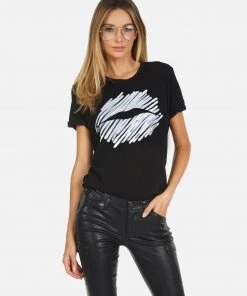 Lauren Moshi X Short Sleeve Edda X Scribble Lip