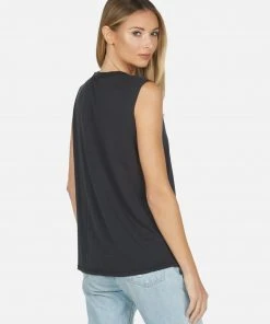 Lauren Moshi Kel Nailhead Skull