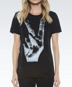 Lauren Moshi Short Sleeve Kelis Peace Hand