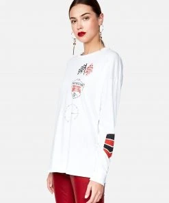 Lauren Moshi Lassie Racing Club