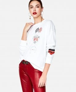 Lauren Moshi Lassie Racing Club