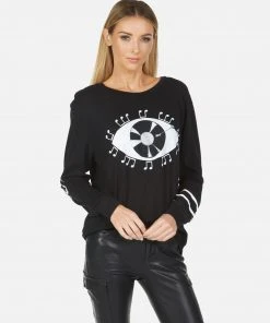 Lauren Moshi Rooney Record Eye