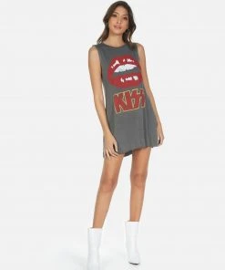 Lauren Moshi Deanna Kiss Lip Collections