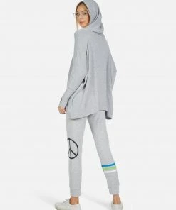 Lauren Moshi Kizzy World Peace Lips