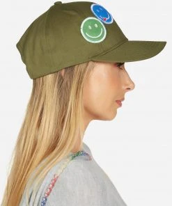 Lauren Moshi Bay Peace Love Moshi