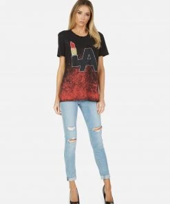Lauren Moshi Short Sleeve Wolf LA Lipstick
