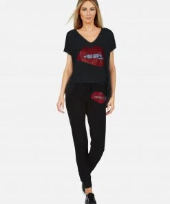 Lauren Moshi X Jess X Crystal Biting Lip