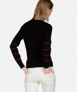 Lauren Moshi North Kiss Lip